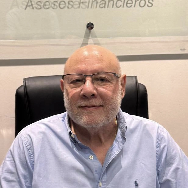 Esc. Juan D. Birnbaum